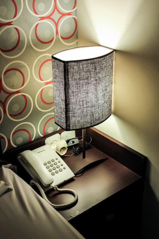 Vindhika Hotel Makassar Eksteriør billede