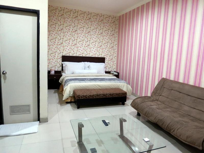 Vindhika Hotel Makassar Eksteriør billede